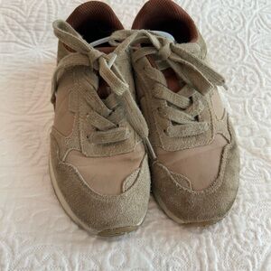 Zara kids size 31 Casual Suede & Nylon Sneaker - Taupe with Brown Lining